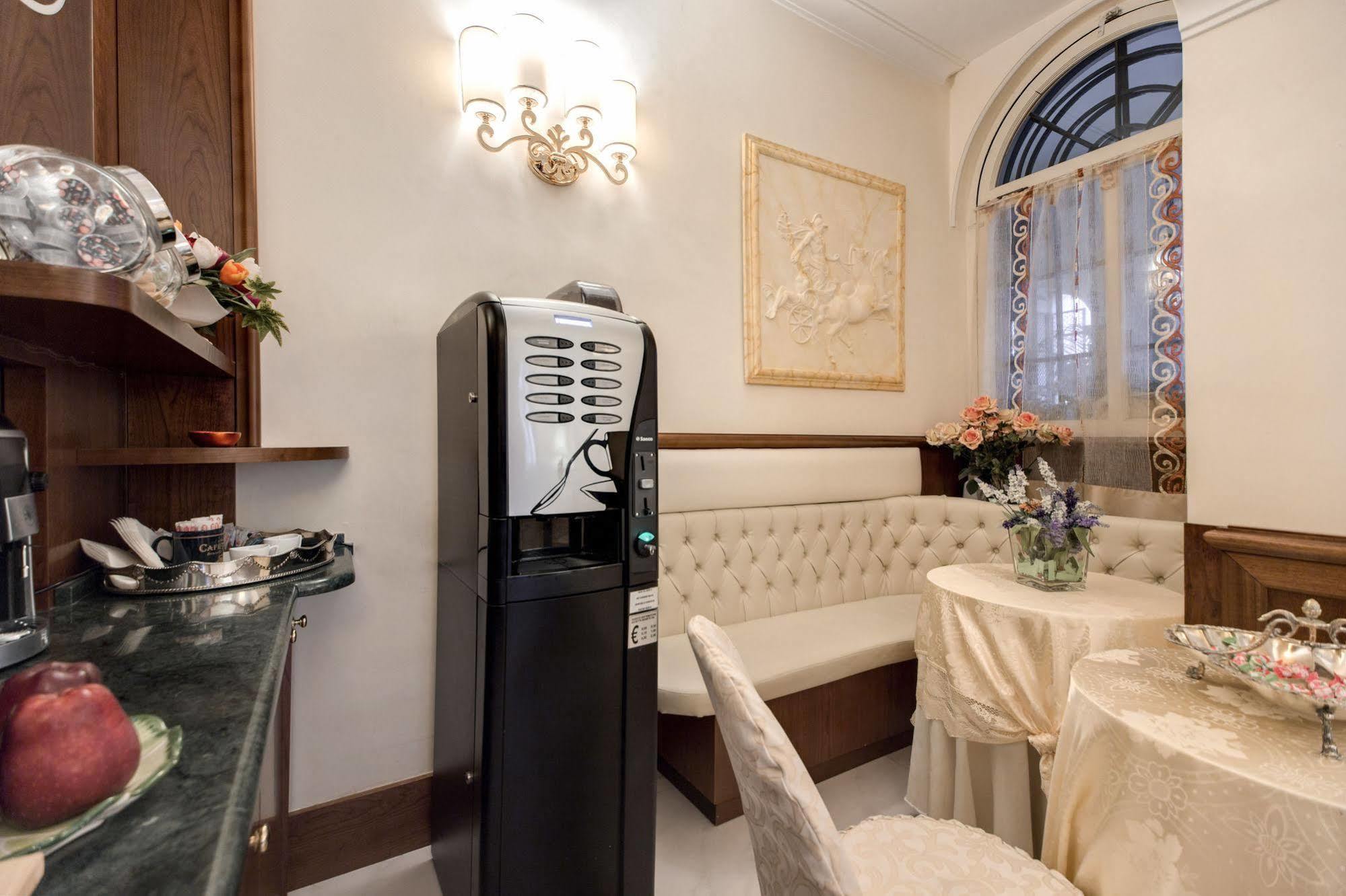 Esedra Inn Рим Экстерьер фото